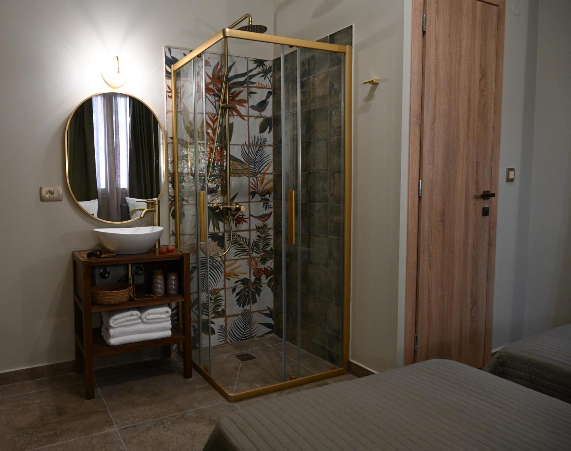 Vivis Hub Aparthotel Αργοστόλι Εξωτερικό φωτογραφία